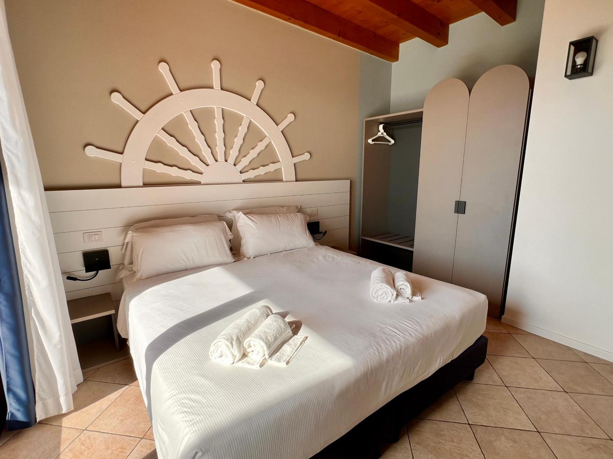 Relais Rosa Dei Venti -Ciao Vacanze- Moniga del Garda ภายนอก รูปภาพ